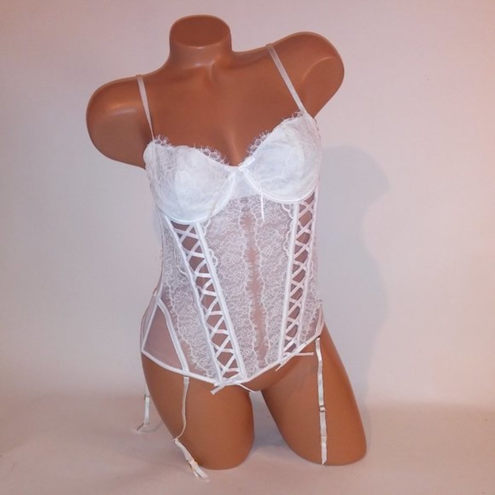 Victoria Secret Lingerie Bustier Corset Garter Straps Medium White Lace Boned Un